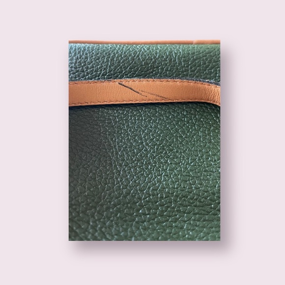 Borsaline International Green Crossbody with Adjustable Strap, Vintage - Picture 10 of 12